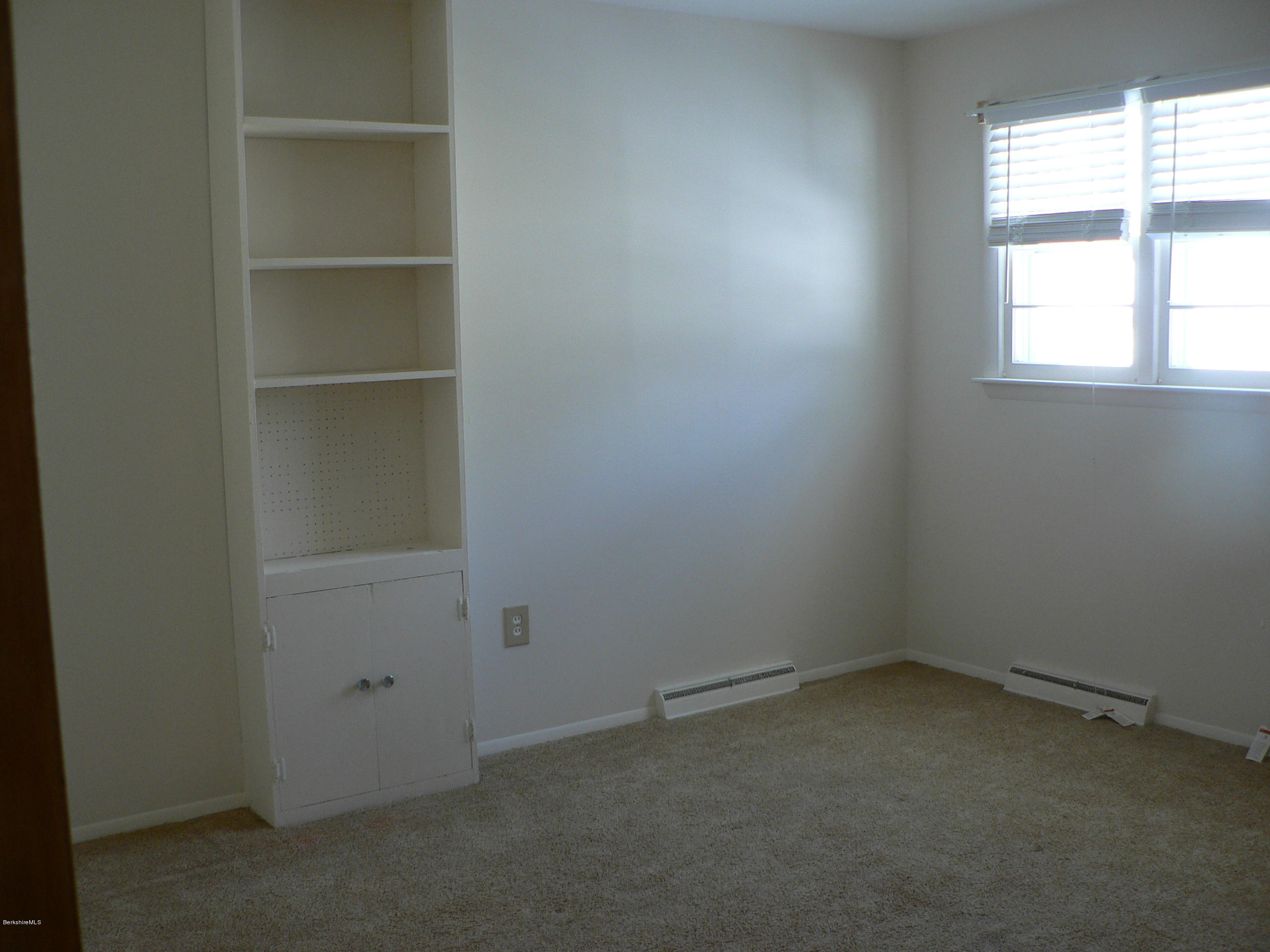 105 Bushey Road Pittsfield, MA 01201 - Photo 8 of 14 Bedroom