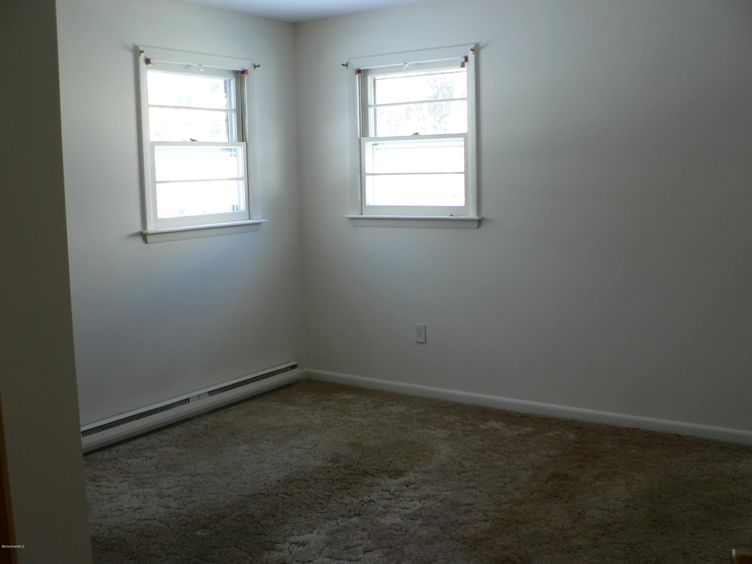 105 Bushey Road Pittsfield, MA 01201 - Photo 10 of 14 Bedroom