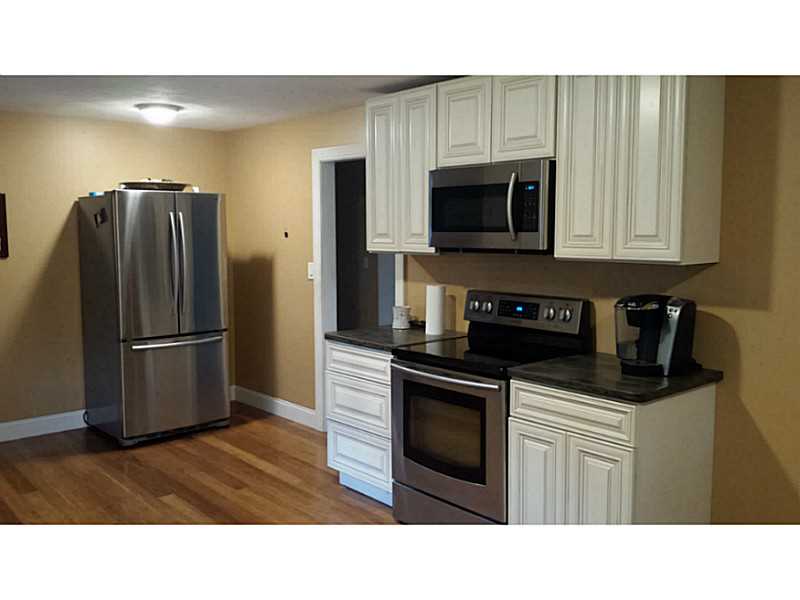 275 Hallville Road Exeter, RI 02822 - Photo 4 of 12 Kitchen.