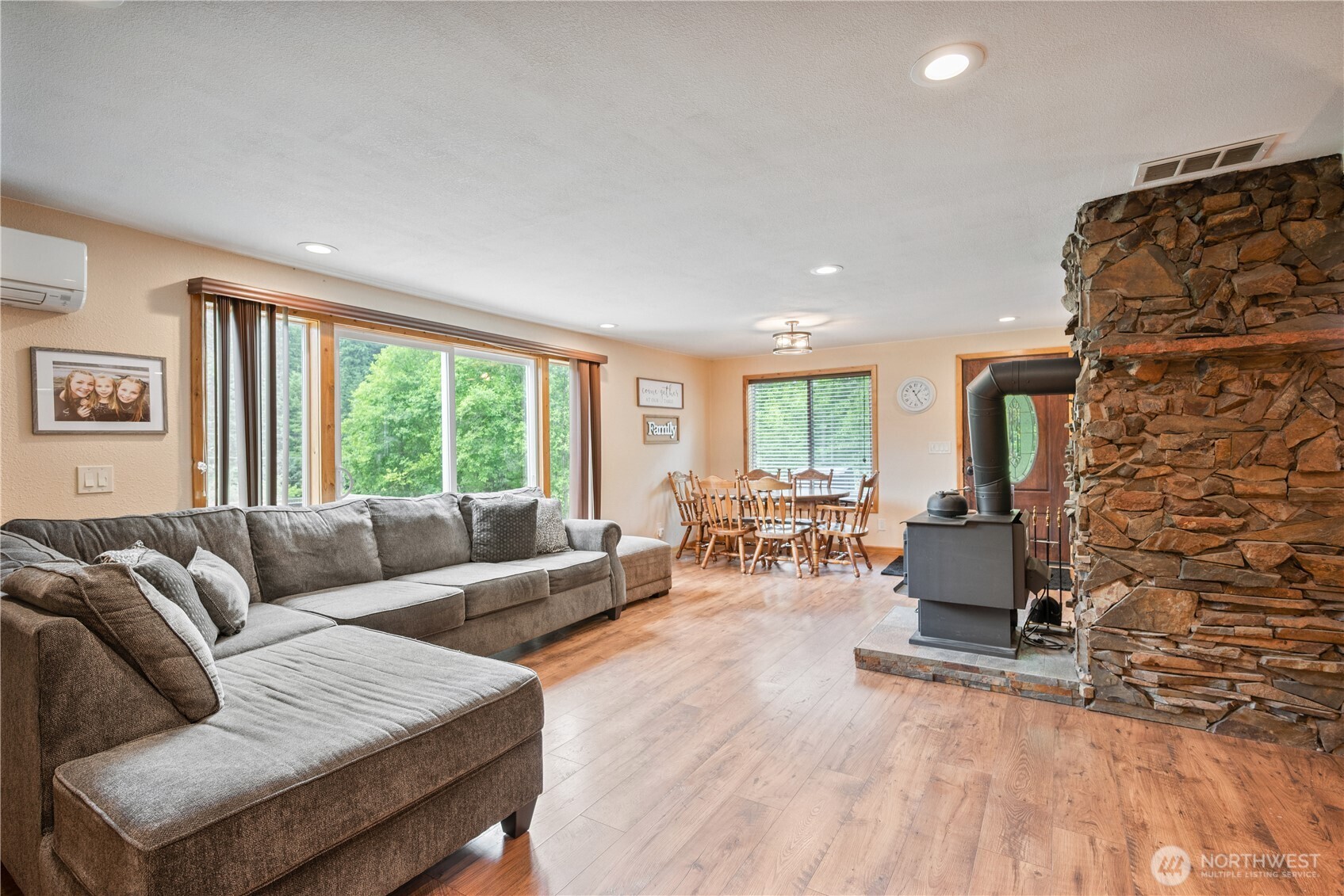 1430 Hazel Dell Road Castle Rock, WA 98611 - Photo 10 of 35