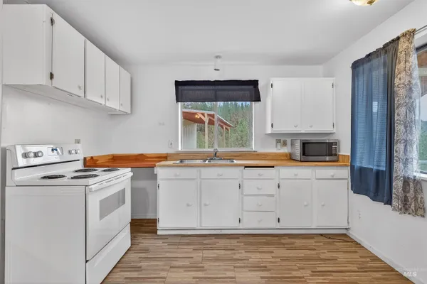 $449,000 | 21511 Bandit Lane, Peck, ID 83545