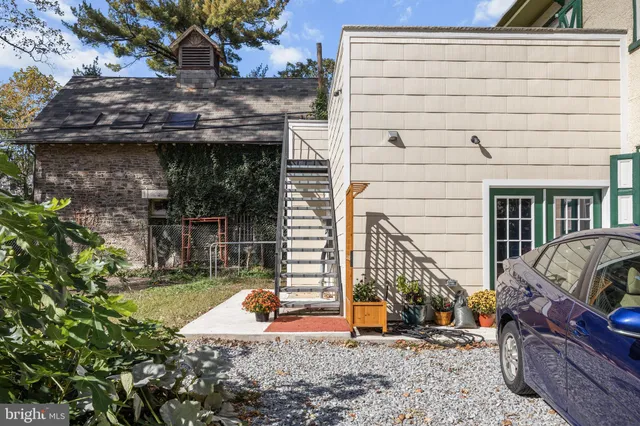 a view of house with outdoor space