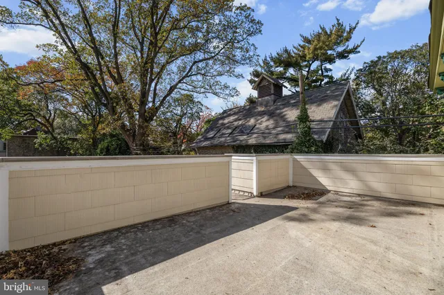 a view of a outdoor space