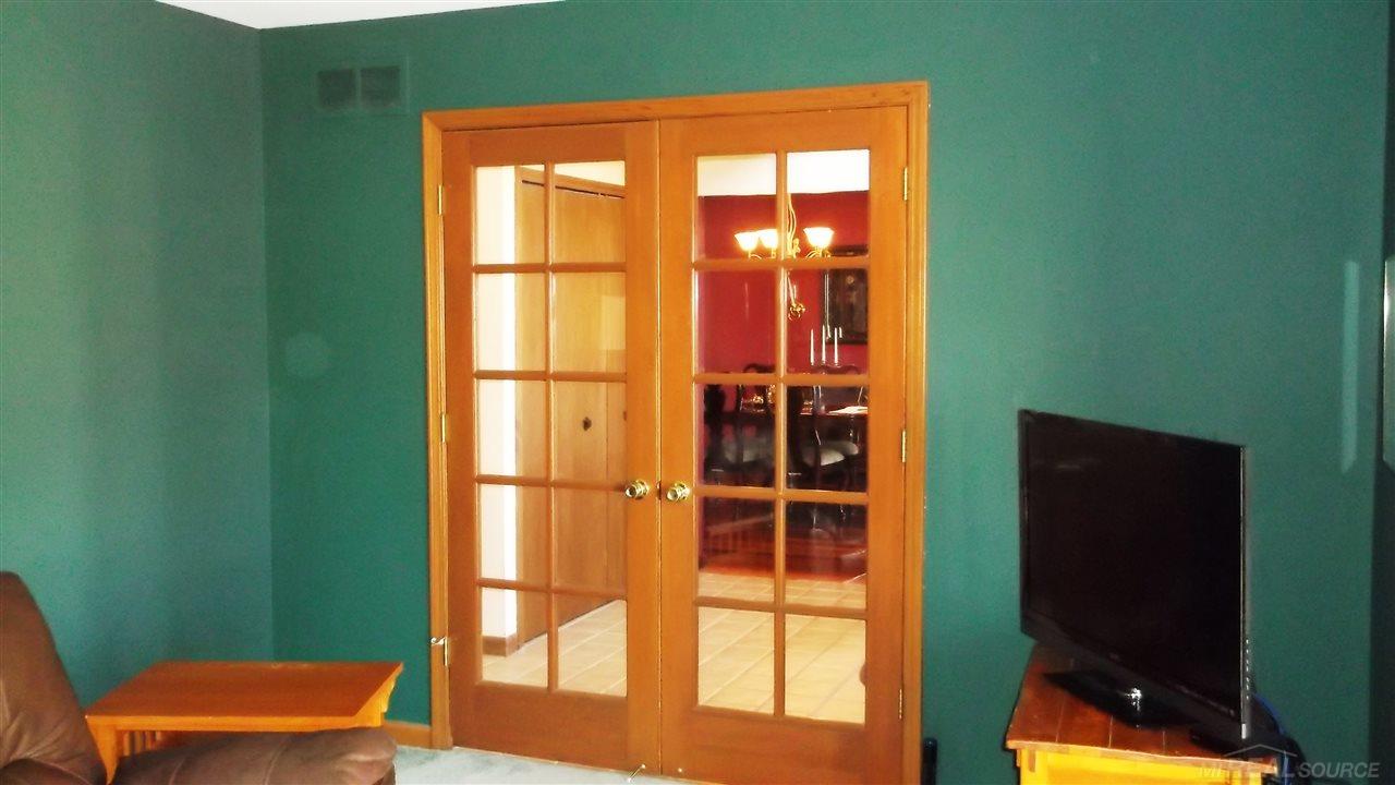 2147 Kennedy Drive Rochester Hills, MI 48309 - Photo 15 of 34
