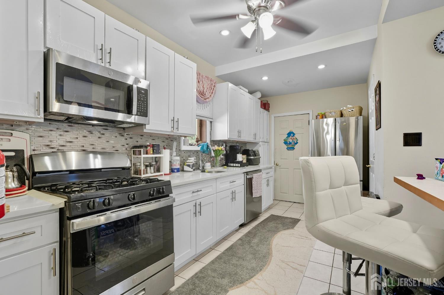 1144 Raritan Avenue Highland Park, NJ 08904 - Photo 12 of 21