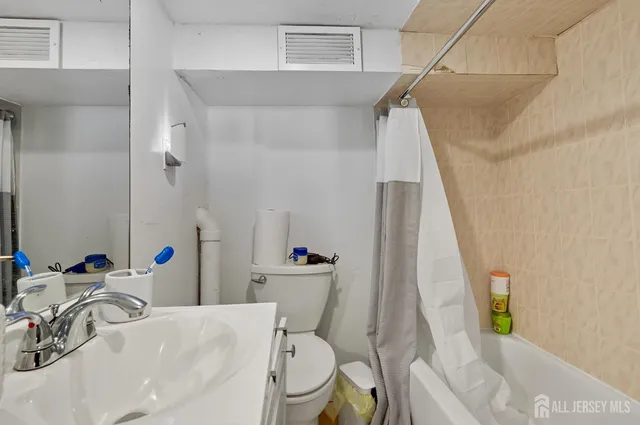 $449,900 | 1144 Raritan Avenue, Highland Park, NJ 08904