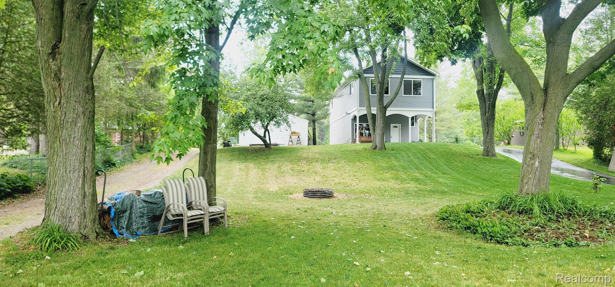 8136 Lakeshore Road Fort Gratiot, MI 48059 - Photo 42 of 48