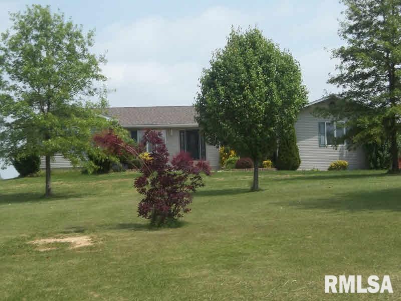 10500 Bessie Road Benton, IL 62812 - Photo 3 of 17