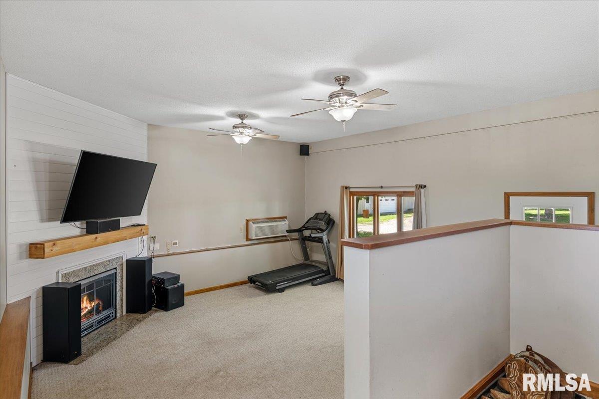 2201 Strawn Crossing Road Jacksonville, IL 62650 - Photo 25 of 64