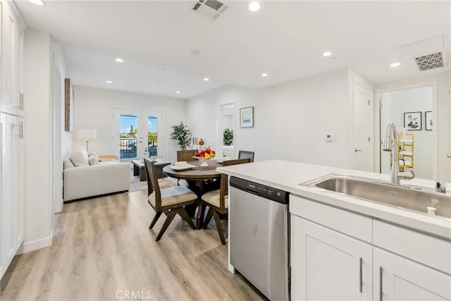 $715,000 | 419 North Chandler Avenue, Unit 311, Monterey Park, CA 91754
