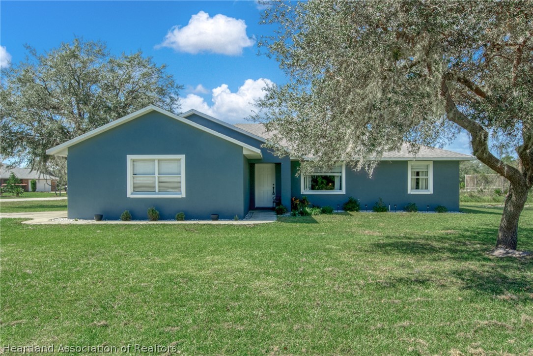 2915 North Sedgewick Road Avon Park, FL 33825 - Photo 3 of 23 Gallery Image 3
