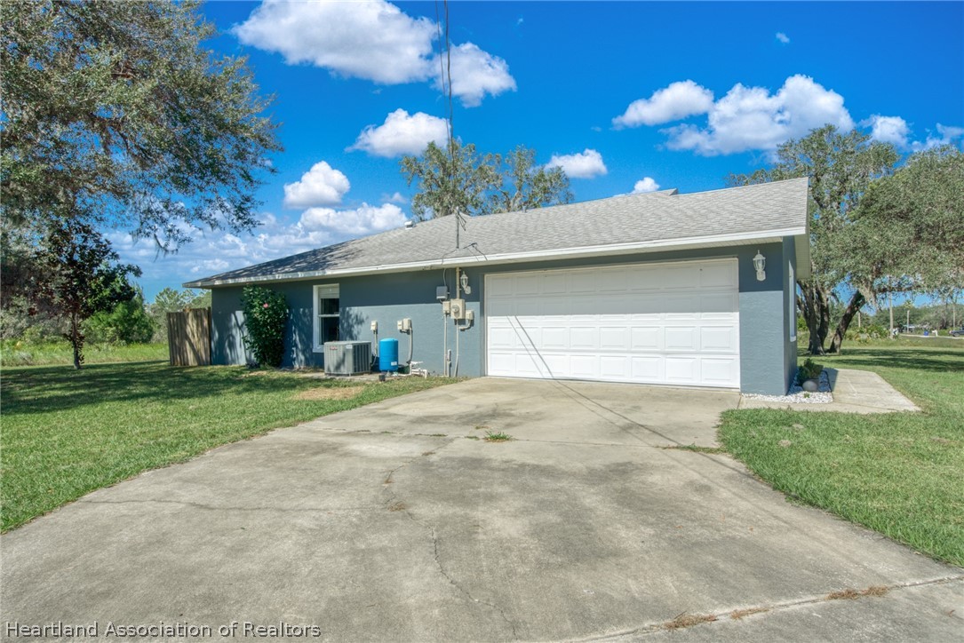 2915 North Sedgewick Road Avon Park, FL 33825 - Photo 4 of 23 Gallery Image 4