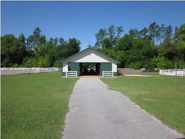 5170 Annie Ruth Street Milton, FL 32570 - Photo 17 of 24 40x72 Morton Barn