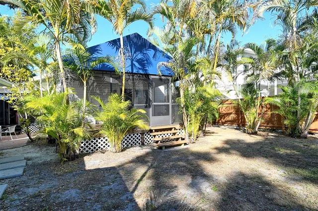 $480,000 | 1326 17th Street, Sarasota, FL 34236