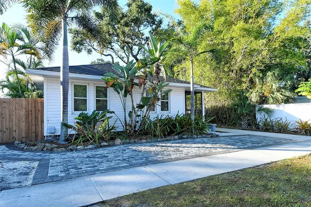 $480,000 | 1326 17th Street, Sarasota, FL 34236