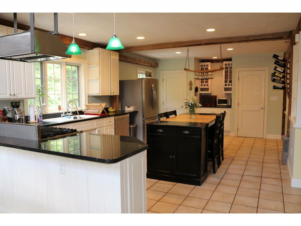10 Gage Road Bedford, NH 03110 - Photo 11 of 36
