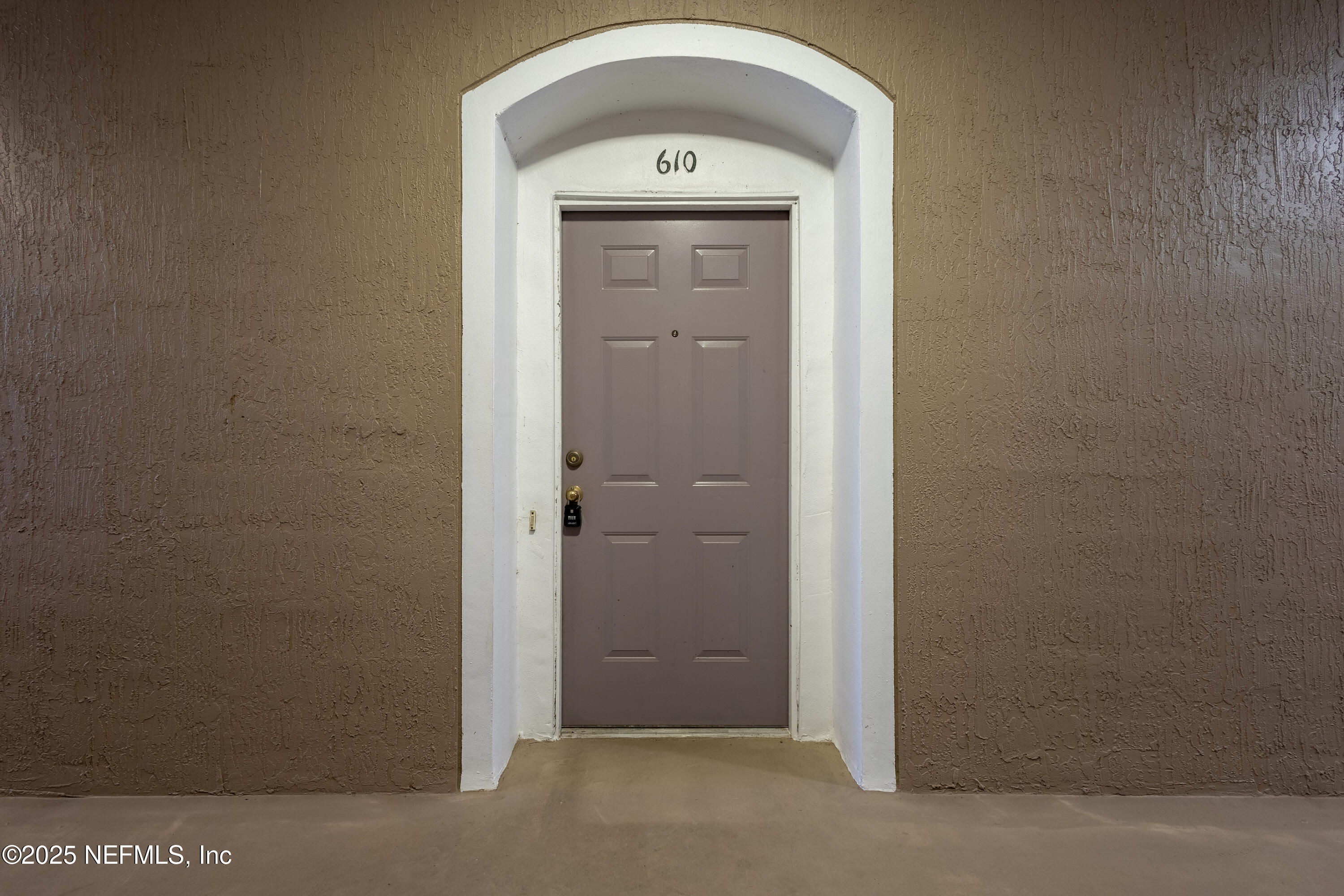 10550 Baymeadows Road, Unit 610 Jacksonville, FL 32256 - Photo 5 of 35 a view of front door with a door