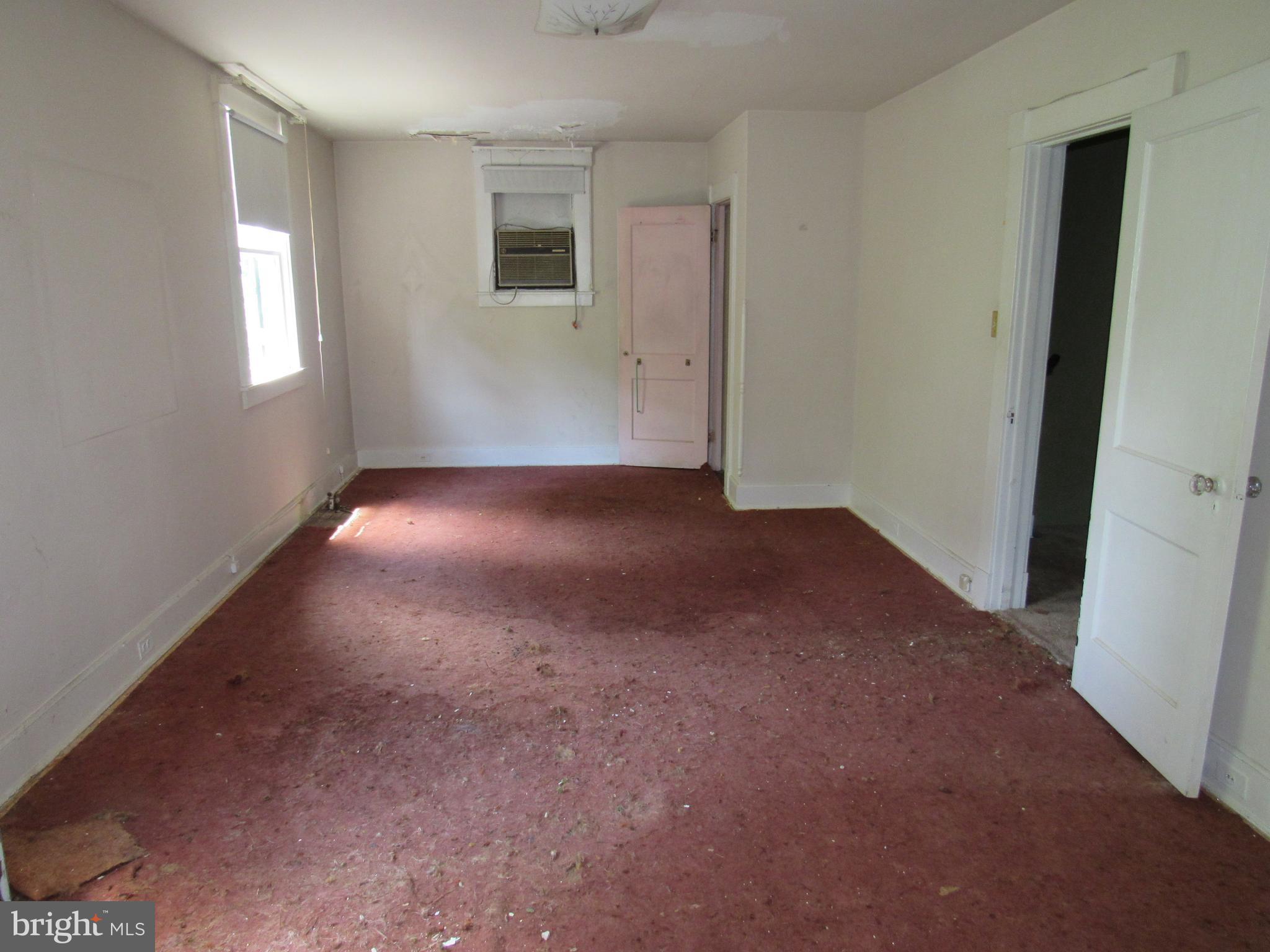 3704 Winterbourne Road Baltimore, MD 21216 - Photo 8 of 14 Bedroom (Master)