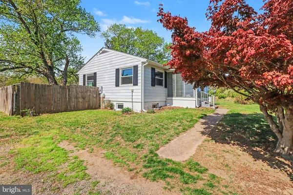 $325,000 | 18448 Beazley Lane, Milford, VA 22514