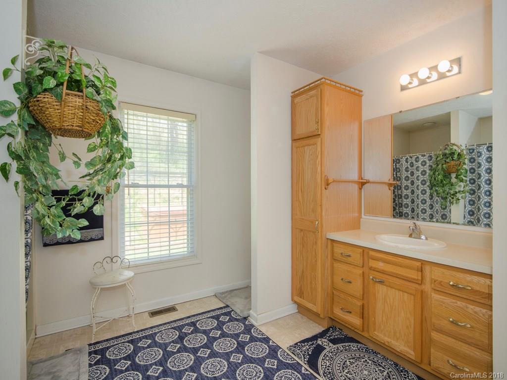 4142 Old River Road Canton, NC 28716 - Photo 12 of 25 Gallery Image 12