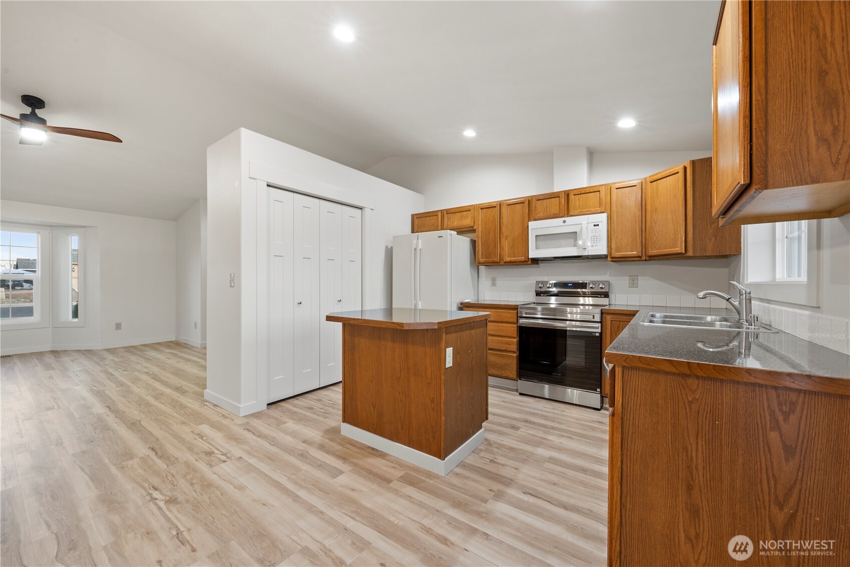 960 South 11th Avenue Othello, WA 99344 - Photo 11 of 32