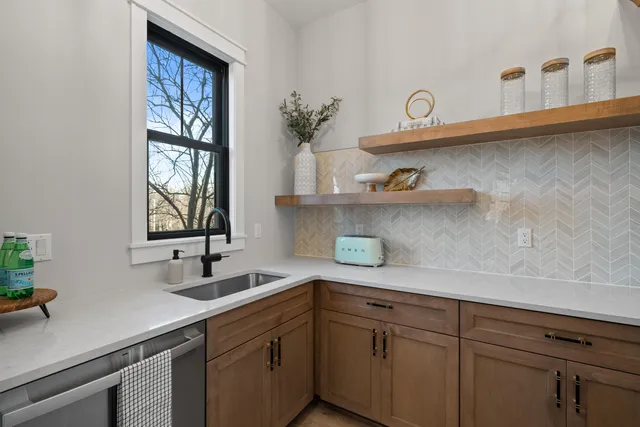 $2,490,000 | N1931 Linn Road, Lake Geneva, WI 53147