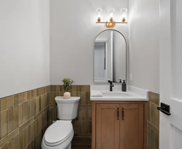 $2,490,000 | N1931 Linn Road, Lake Geneva, WI 53147