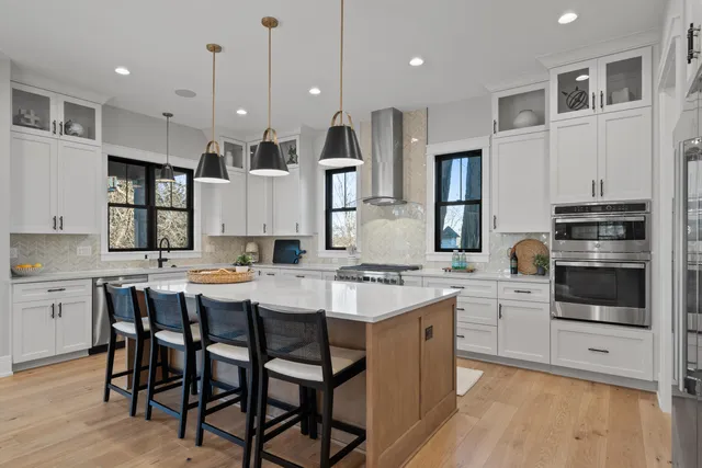 $2,490,000 | N1931 Linn Road, Lake Geneva, WI 53147