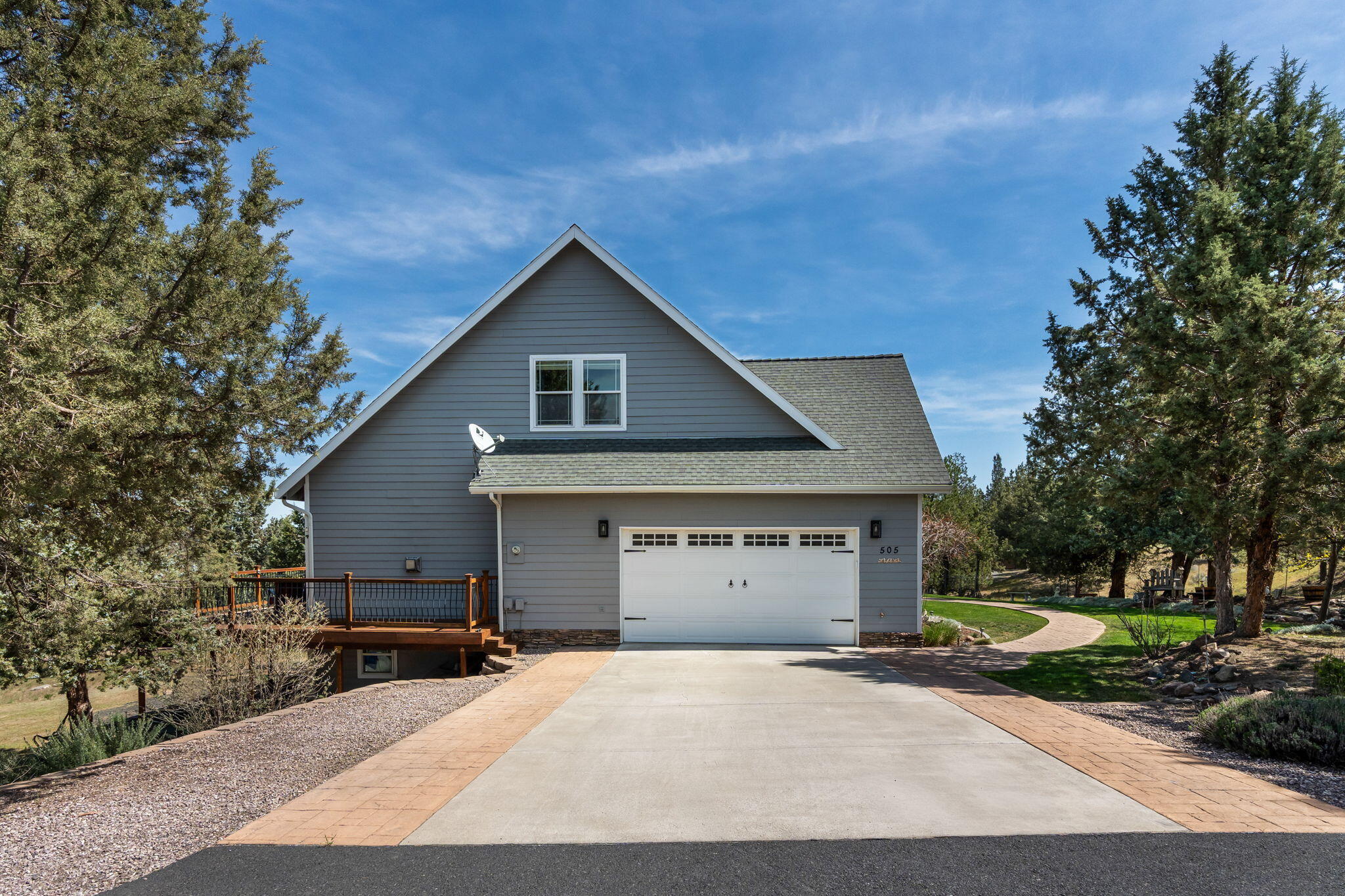 505 Southeast Rancho Lane Madras, OR 97741 - Photo 4 of 72 Side, garage entry