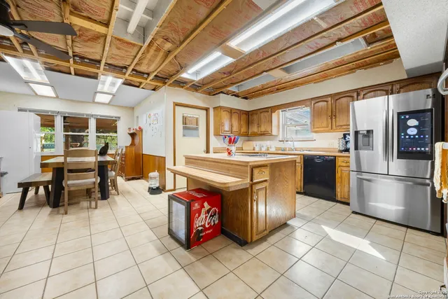 $2,195,000 | 2452 2nd Street, Pleasanton, TX 78064