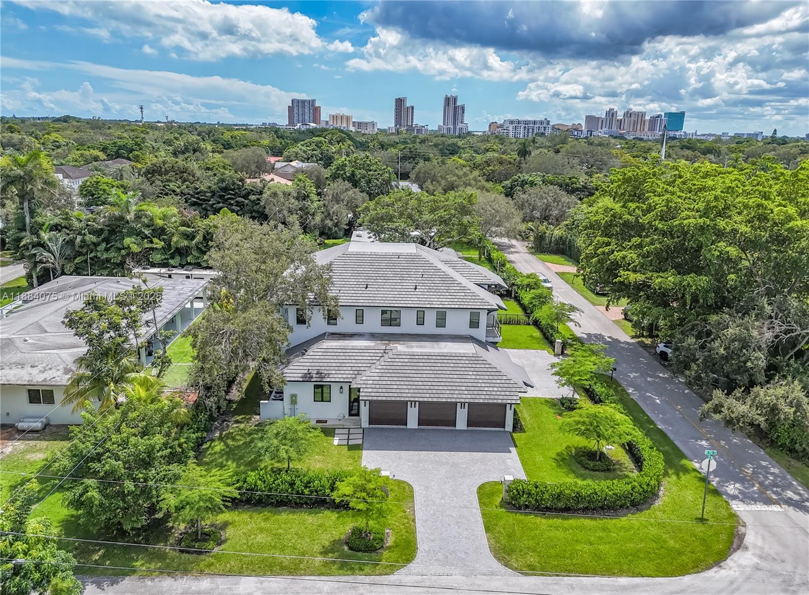 7001 Southwest 71st Avenue Miami, FL 33143 - Photo 49 of 50 an aerial view of a house