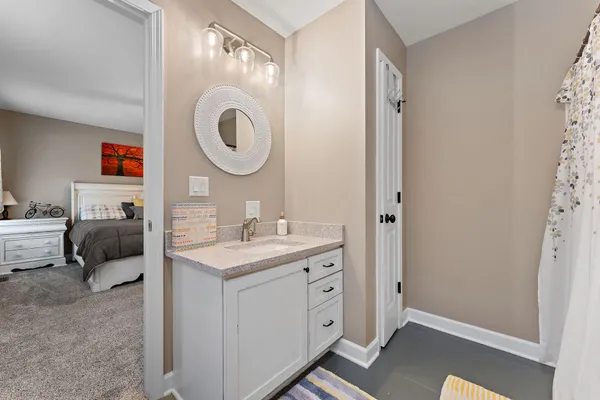 $1,249,000 | 231 North 182 West, Valparaiso, IN 46385