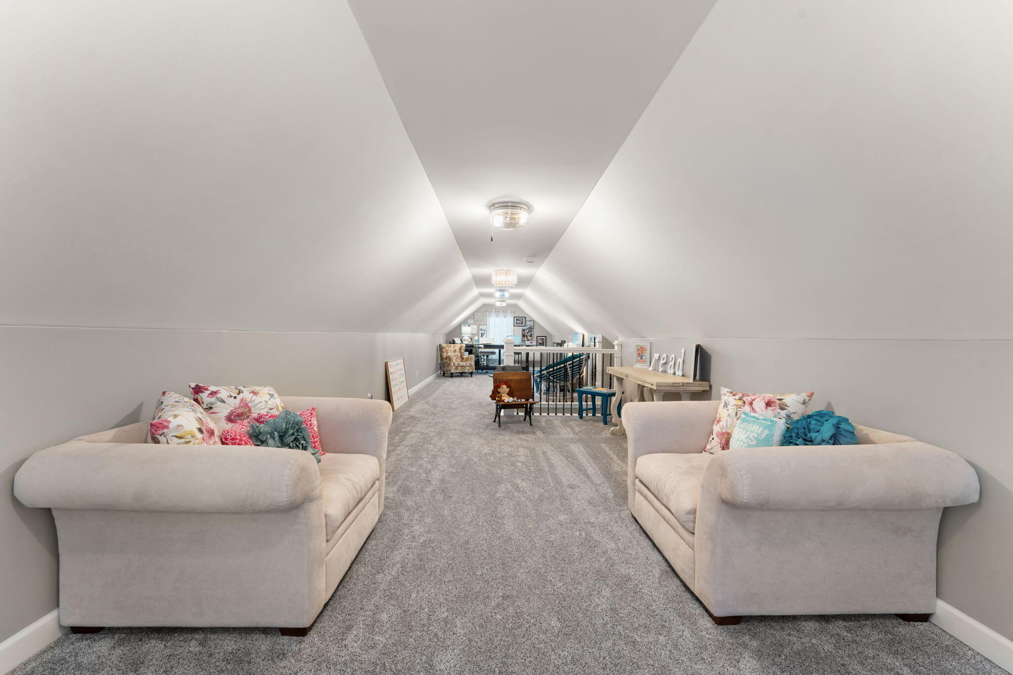 231 North 182 West Valparaiso, IN 46385 - Photo 40 of 89 a living room with furniture and white walls