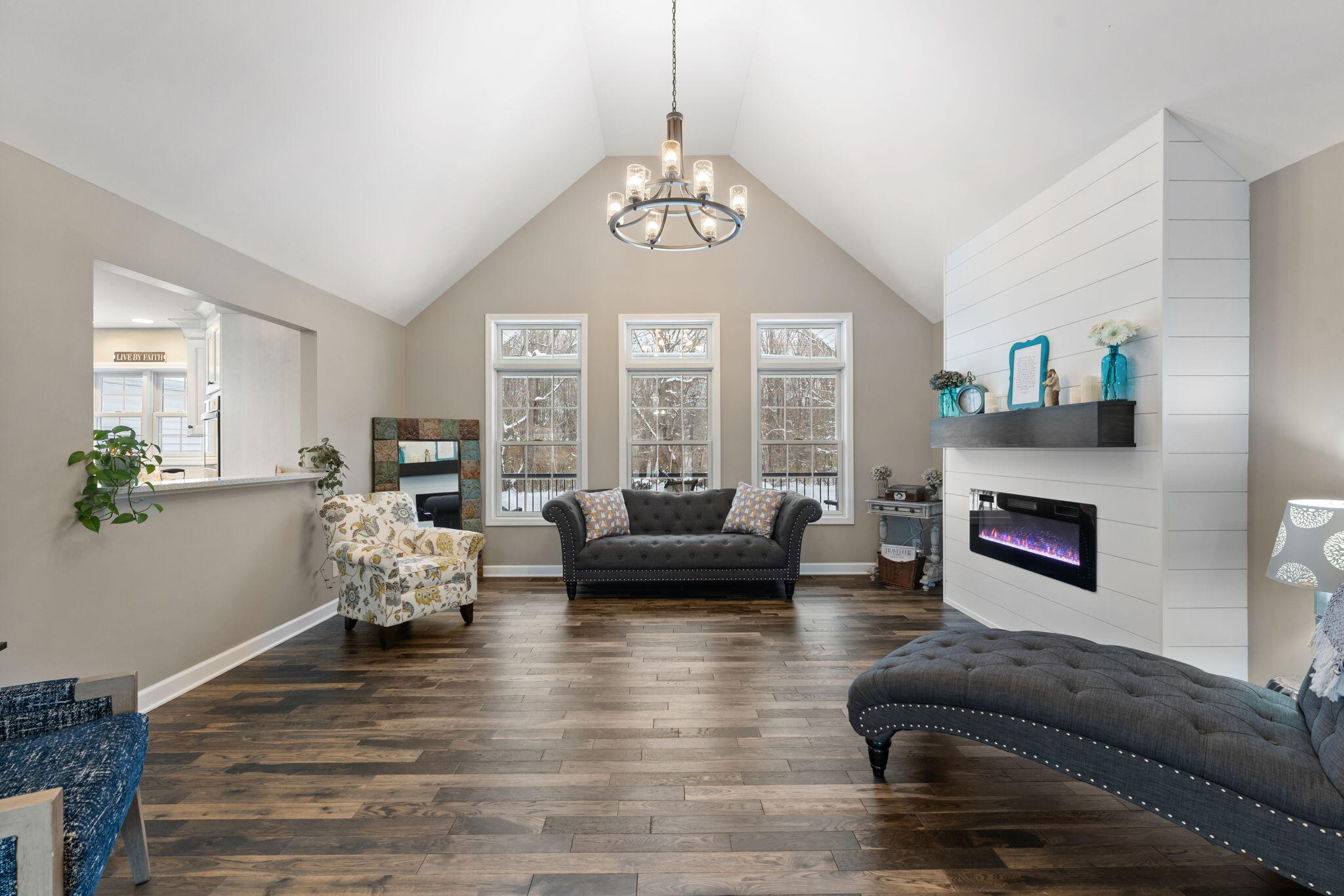 231 North 182 West Valparaiso, IN 46385 - Photo 6 of 89 2048x1365