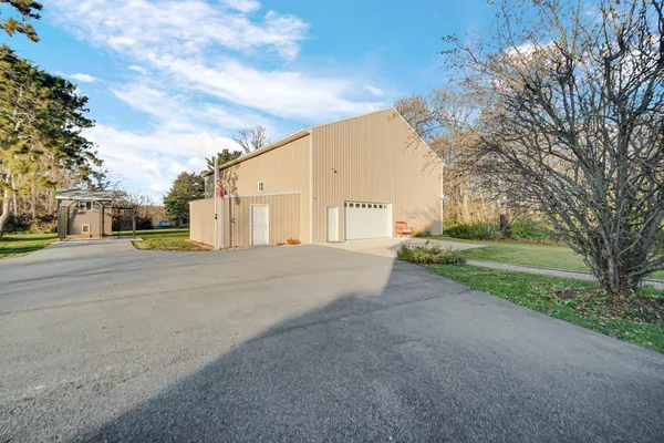 $1,249,000 | 231 North 182 West, Valparaiso, IN 46385