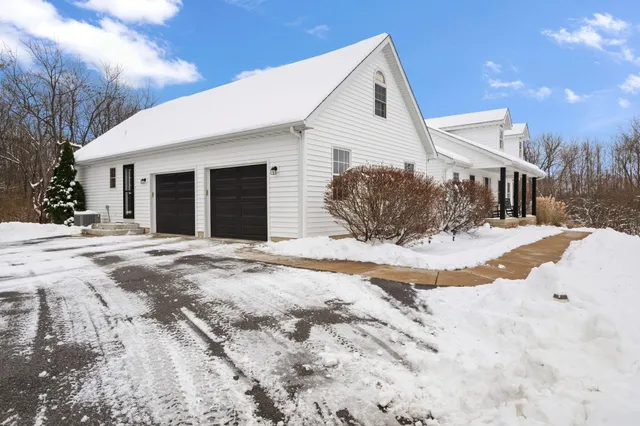 $1,299,000 | 231 North 182 West, Valparaiso, IN 46385