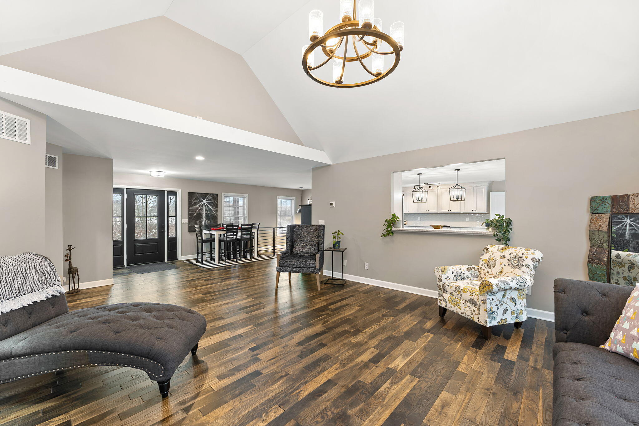 231 North 182 West Valparaiso, IN 46385 - Photo 9 of 89 2048x1365