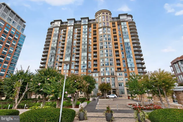 $1,499,000 | 8220 Crestwood Heights Drive, Unit 712, McLean, VA 22102