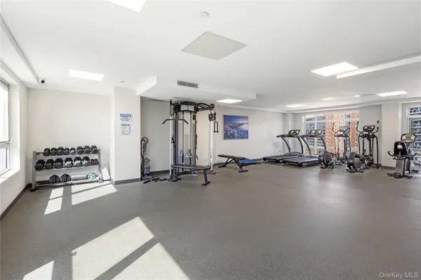 $799,000 | 97-45 63rd Drive, Unit 6G | Rego Park