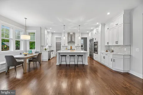 $2,400,000 | 2336 North Oak Street, Falls Church, VA 22046