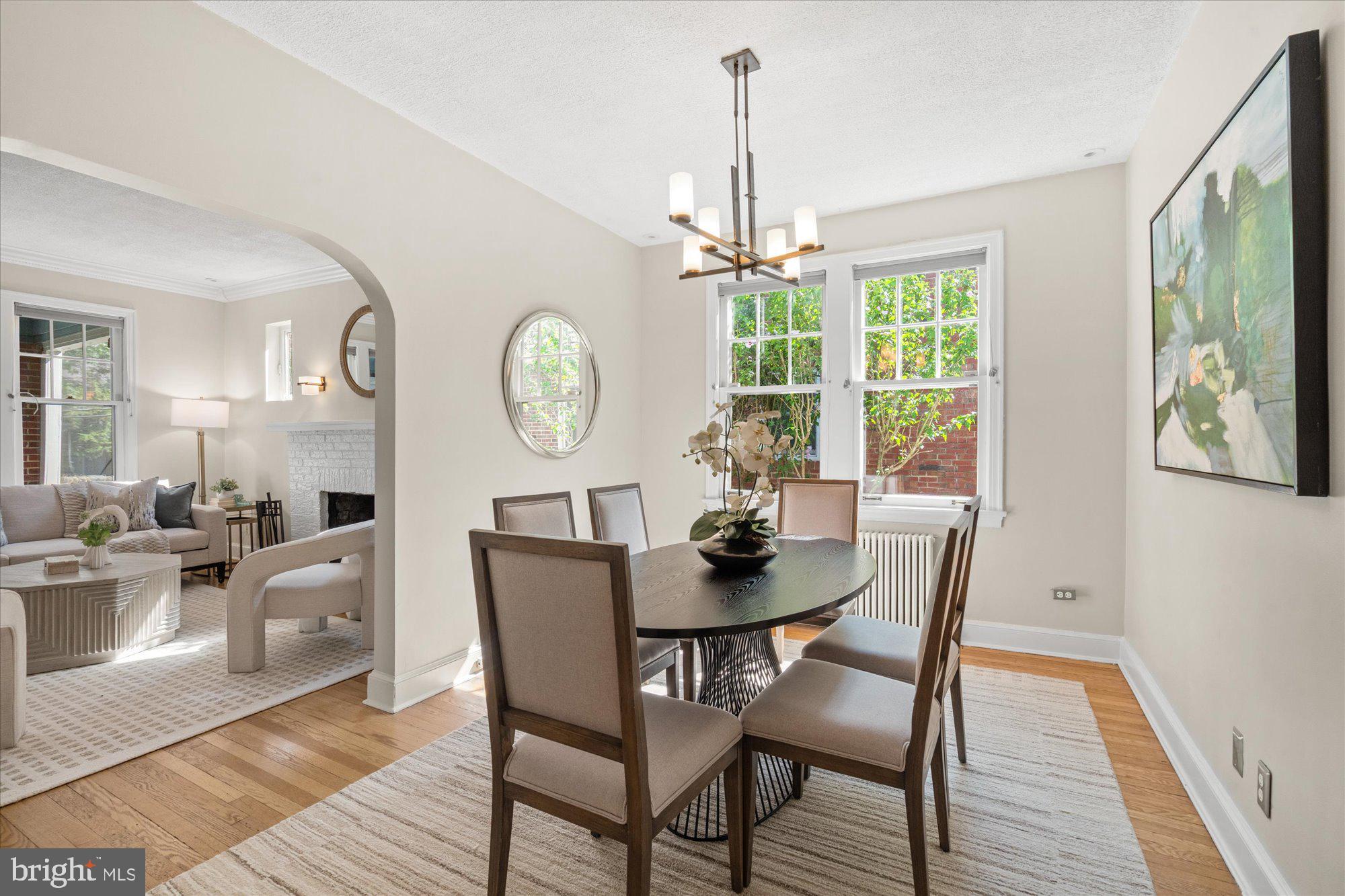 823 Bonifant Street Silver Spring, MD 20910 - Photo 10 of 42 Bright and spacious dining room