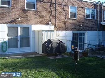 3204 Rhett Road Philadelphia, PA 19154 - Photo 3 of 11 Exterior Back