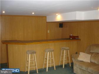 3204 Rhett Road Philadelphia, PA 19154 - Photo 7 of 11 Family Room