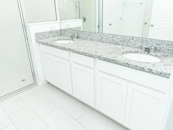 $2,100 | 445 Silver Palm Drive, Haines City, FL 33844