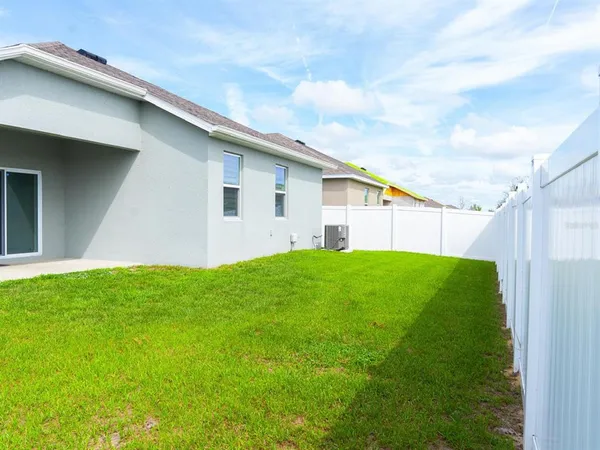 $2,100 | 445 Silver Palm Drive, Haines City, FL 33844