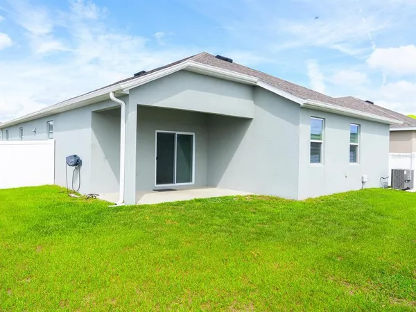 $2,100 | 445 Silver Palm Drive, Haines City, FL 33844