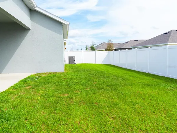 $2,100 | 445 Silver Palm Drive, Haines City, FL 33844