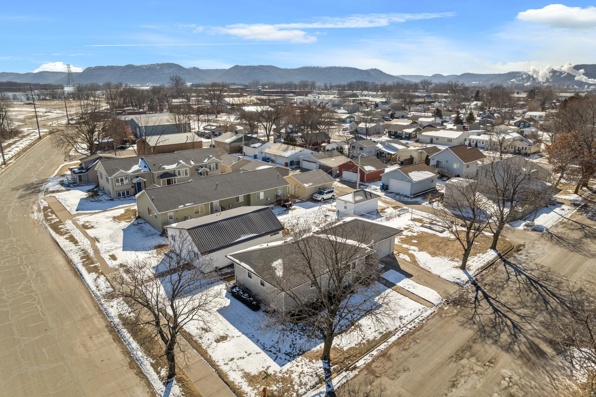 206 Buchanan Street Winona, MN 55987 - Photo 2 of 28