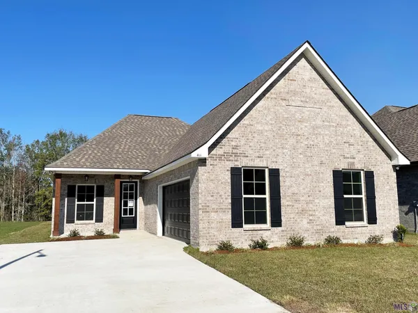 $303,243 | 411 Rue Evangeline, Houma, LA 70364