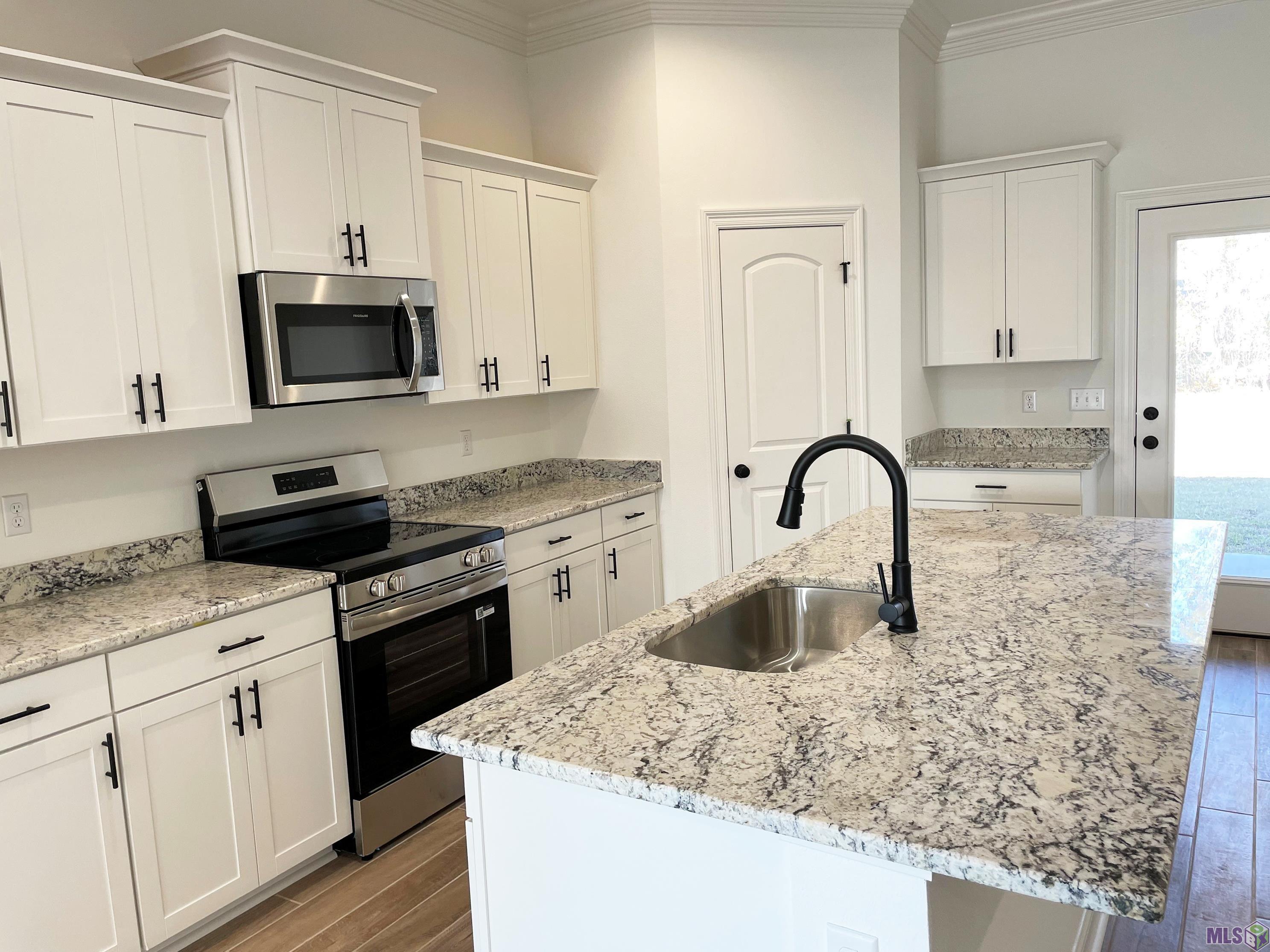 411 Rue Evangeline Houma, LA 70364 - Photo 5 of 14